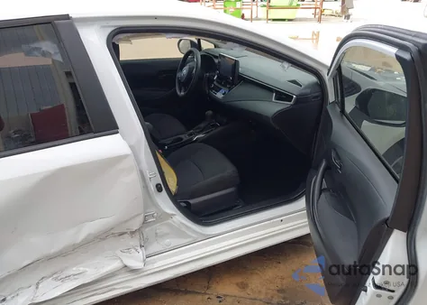 2022 Toyota Corolla Le z USA, uszkodzony, nr VIN 5YFEPMAE9NP365213